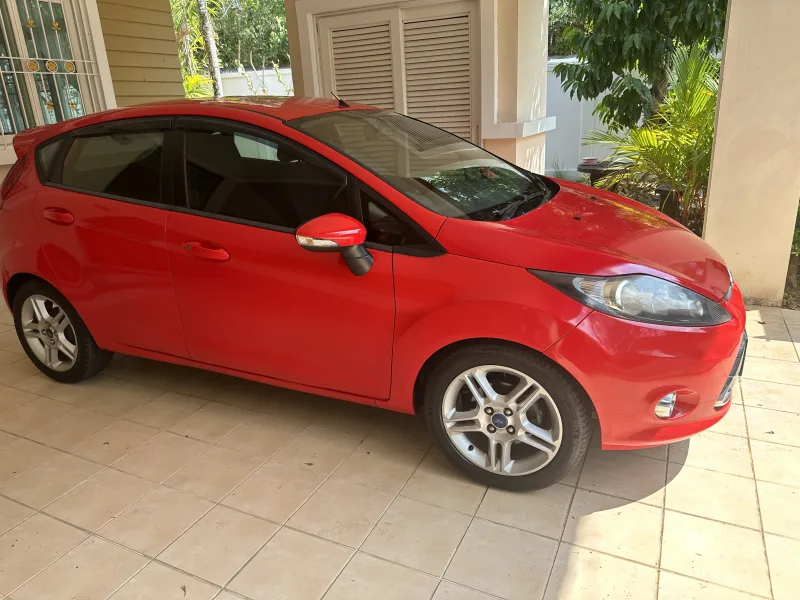 Ford fiesta hatchback 1.5 Red