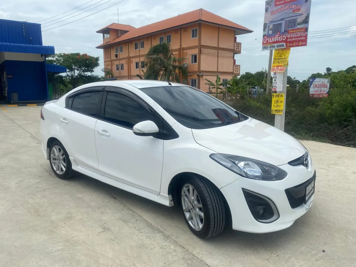 Mazda 2 Saloon 2015
