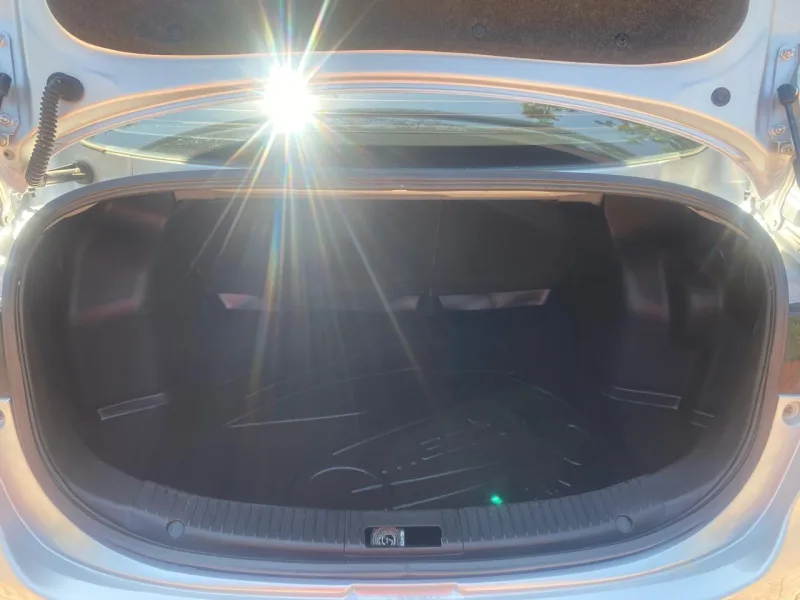Mazda 2 sedan (+carplay) 2015