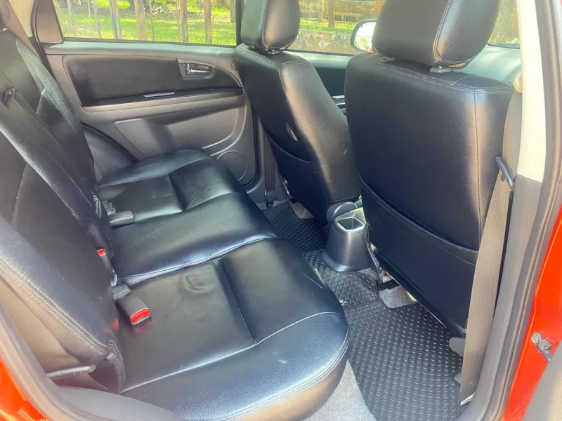 Mazda 2 sedan (+carplay) 2015