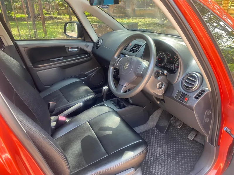 Mazda 2 sedan (+carplay) 2015