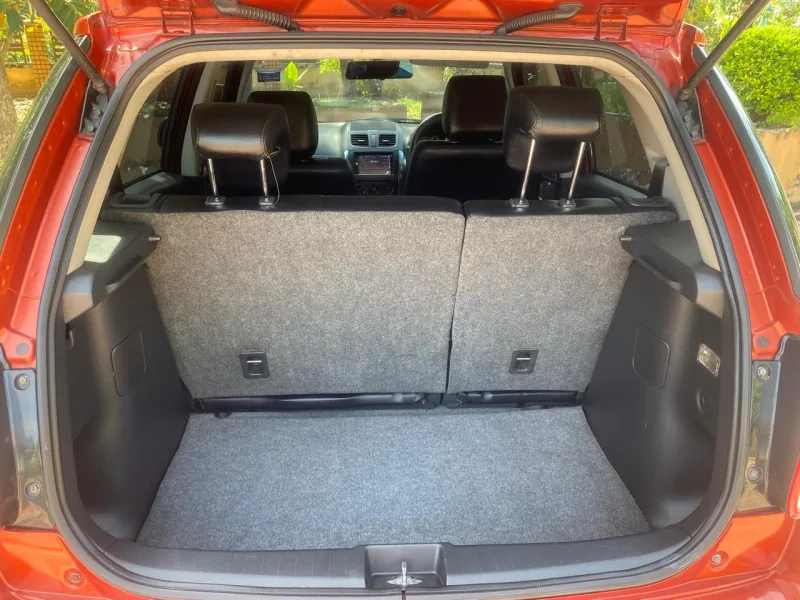 Mazda 2 sedan (+carplay) 2015