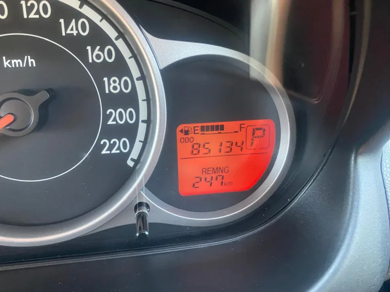 Mazda 2 sedan (+carplay) 2015