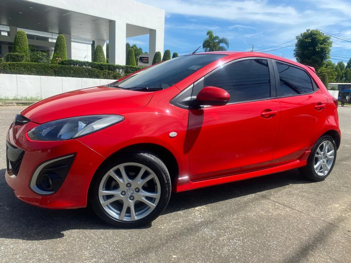 Mazda 2 Hatchback 2015