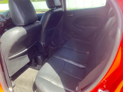 Mazda 2 Hatchback 2015