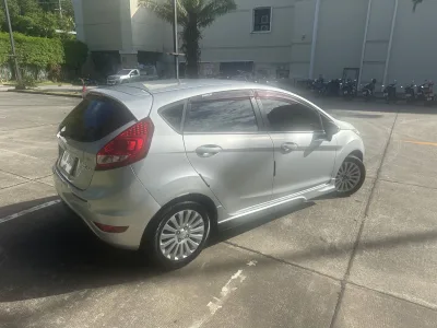 Ford Fiesta Hatchback 2015