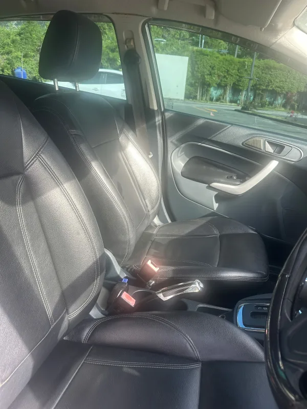 Ford Fiesta Hatchback 2015