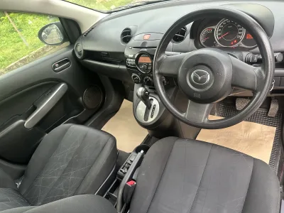 Mazda 2 Black 2015