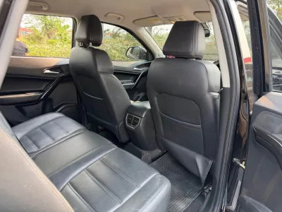 MG GS 2.0 Black 2019