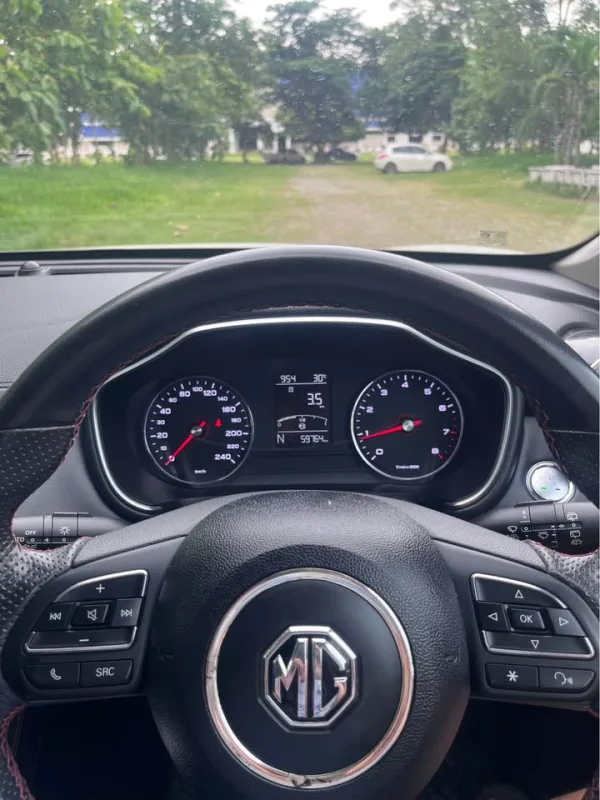 MG HS White 2023